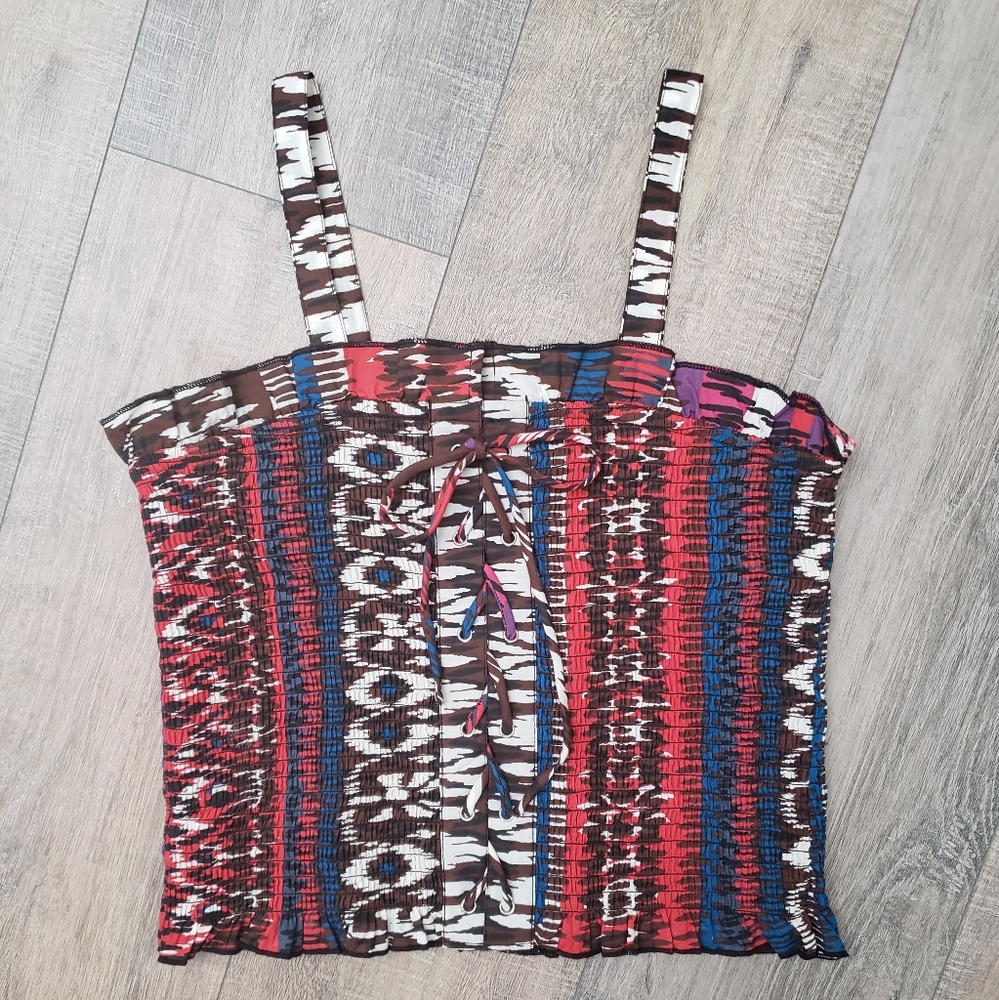 LACE-UP | Smocked Red Multicolor Crop Top